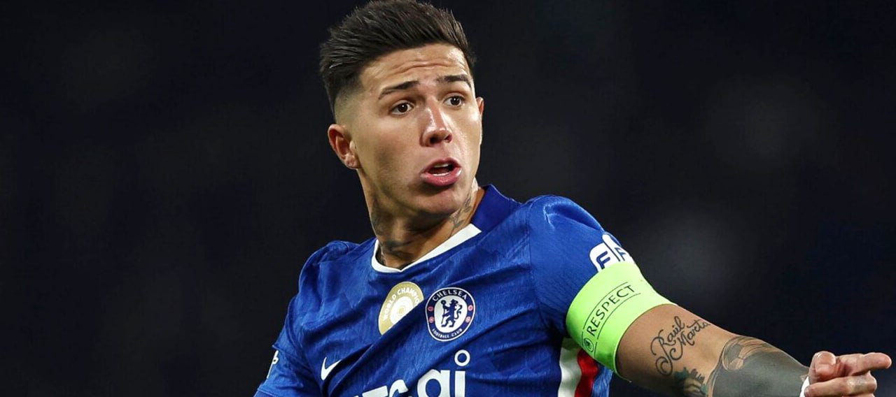 Энцо Фернандес отстранен на 2 матча «Челси»