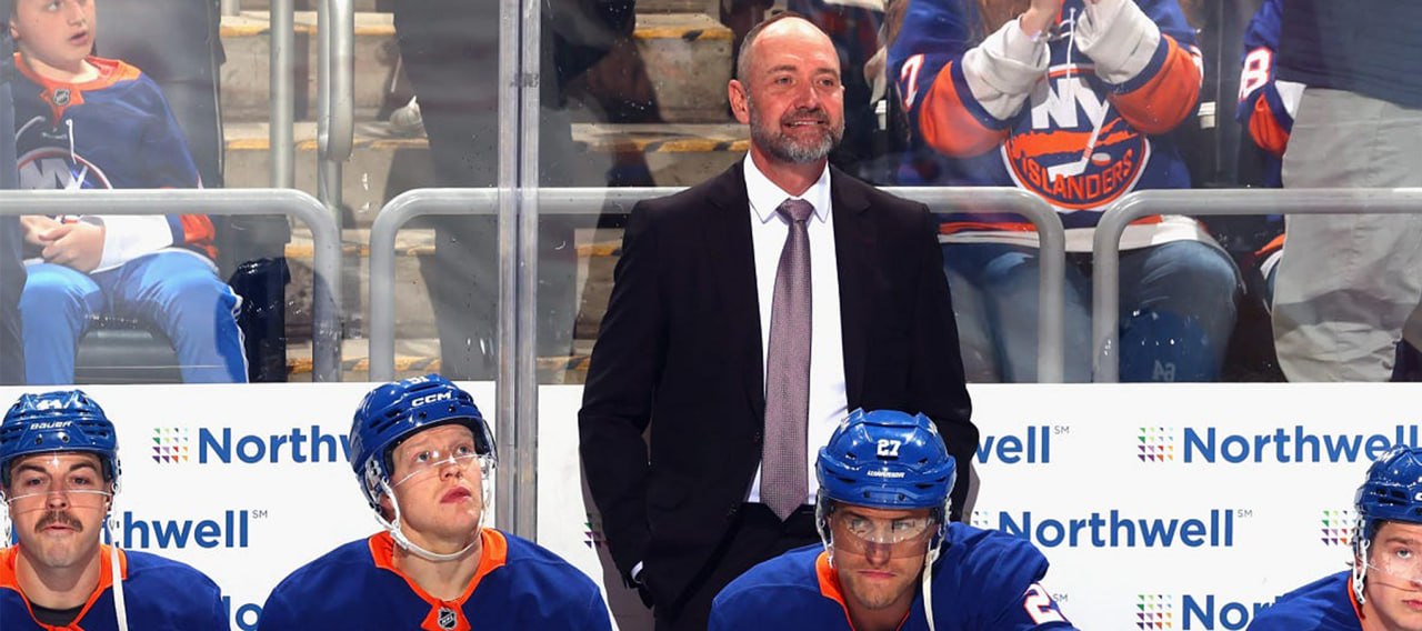 Дебуру не удалось исправить ошибки предшественника. «Айлендерс» не будут бороться за Кубок Стэнли