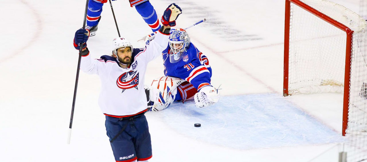 Россиянин Марченко помешал «Рейнджерс» завершить один из самых ярких камбэков сезона в NHL