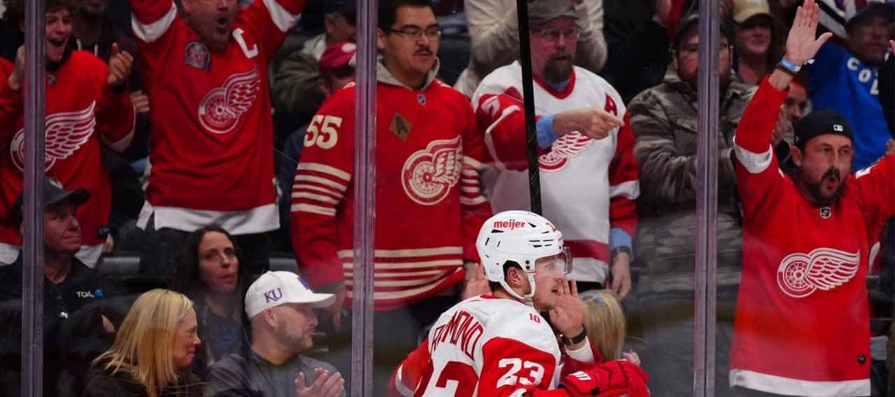 Фанаты «Детройта» освистали свою команду. «Ред Уингз» 10 лет не играют в плей-офф